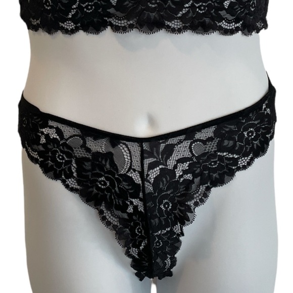 Good Touch Black Lace Bra and Panties Set. Size Large - Picture 3 of 8